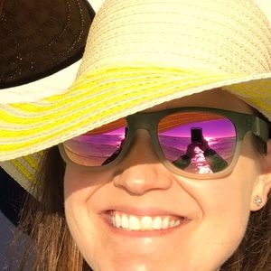 Meet your Posher, Anne